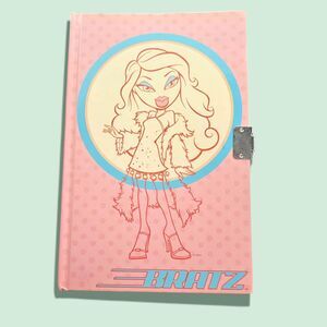 Bratz journal with key